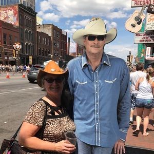 Meet your Posher, Lissa